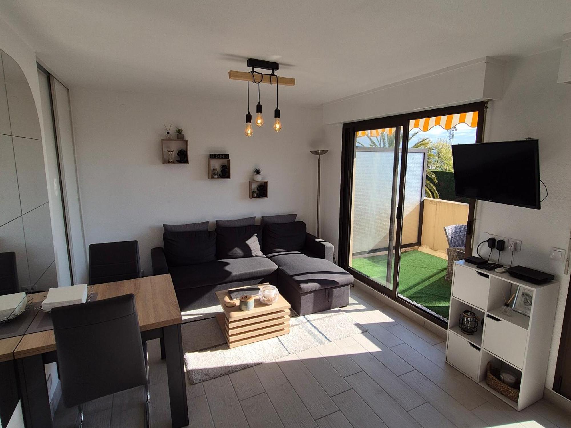 Appartement Superbe T2 - 200m De La - Piscine - Parking
