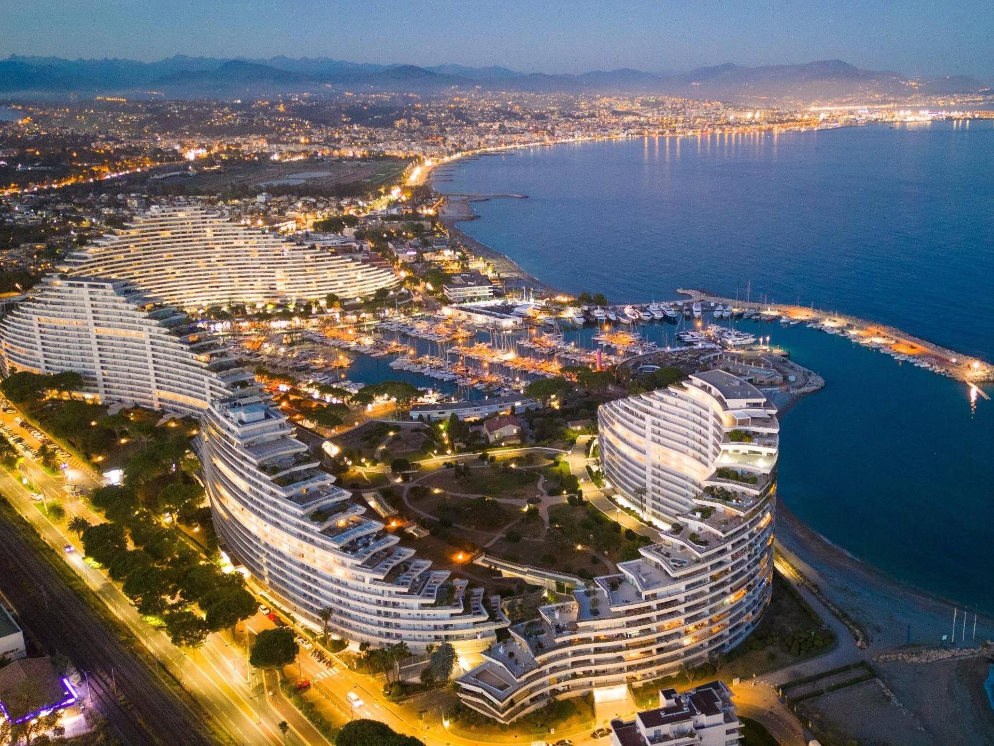Superbe T2 - 200m De La - Piscine - Parking Apartment Villeneuve-Loubet
